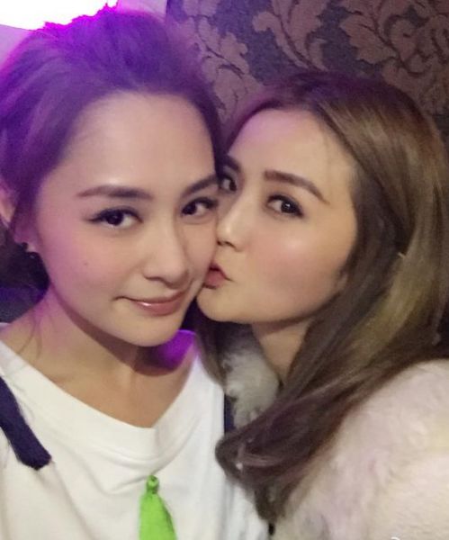 阿娇阿Sa美加之旅:巡回演出之旅,好姐妹阿娇阿Sa合照比美 阿娇阿Sa美加之旅:巡回演出之旅,好姐妹阿娇阿Sa合照比美