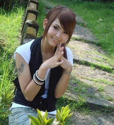 昆凌收工晒美照：靓丽有实力,昆凌资料简介及生活照