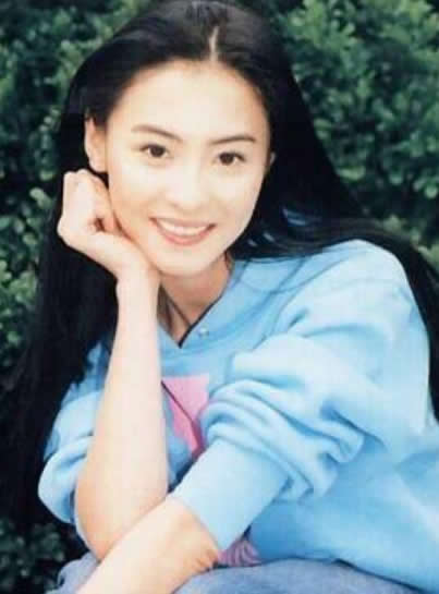 张柏芝晒照心情好：造型简单清爽,张柏芝年轻时候图片