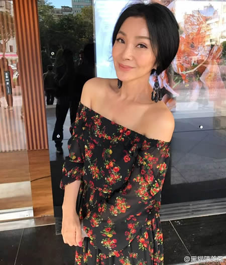 台湾最美老太太：61岁依旧美艳动人,晒年轻旧照零变化