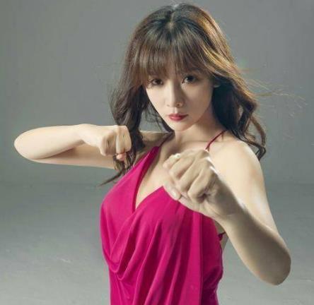 柳岩父亲去世：心痛惋惜,遗憾没看到女儿嫁人