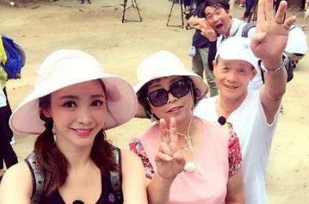 柳岩父亲去世：心痛惋惜,遗憾没看到女儿嫁人