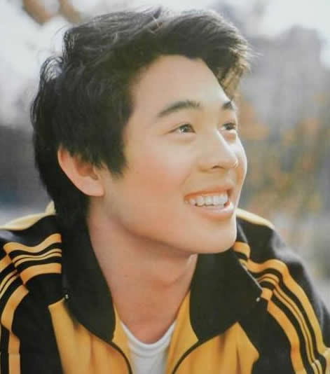 李连杰苍老像80岁：李连杰近照曝光,李连杰年轻时的照片