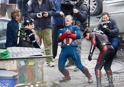 灭霸被捕照片走红:时怎么回事,灭霸被捕真相太暖心 灭霸被捕照片走红:时怎么回事,灭霸被捕真相太暖心