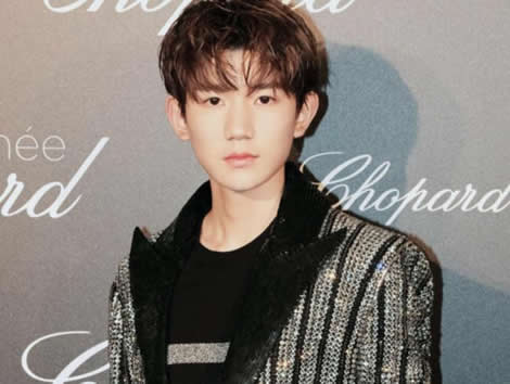 王源新剧定妆照：《大主宰》定妆照公开,符合粉丝心中男主角