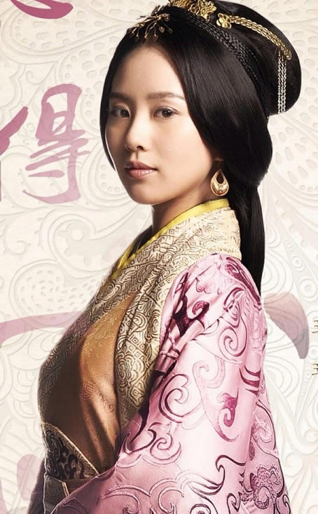 刘诗诗出席活动：红唇甜美笑容迷人,刘诗诗古装照片