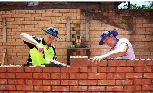 奇葩高薪职业大盘点:陪购师凭逛街赚钱(图) 奇葩高薪职业大盘点:陪购师凭逛街赚钱(图)