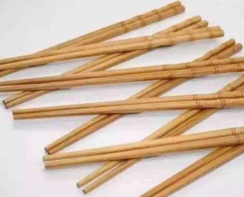 看看家里有没有!这筷子能致癌:有了赶紧换(图) 看看家里有没有!这筷子能致癌:有了赶紧换(图)