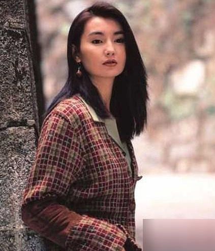 回首张曼玉年轻时候的漂亮照片：惊艳了时光的女神