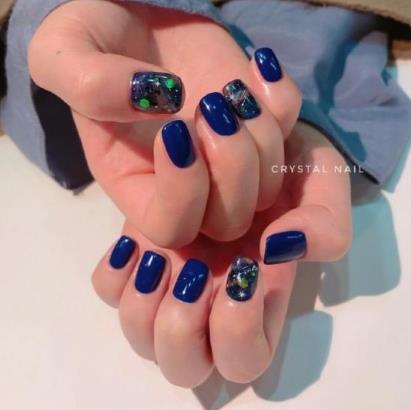 2018美甲图片最新款型：2018美甲流行什么款式,新款式美甲图片