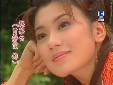 贾静雯晒照：天生丽质素颜照,贾静雯年轻时的照片