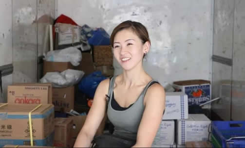 美女搬运工走红:真身终于曝光了,美女搬运工照片 美女搬运工走红:真身终于曝光了,美女搬运工照片