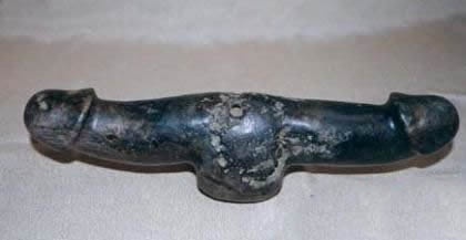 古代女人夫妻生活用品：寡妇的秘宝揭秘（老古董）