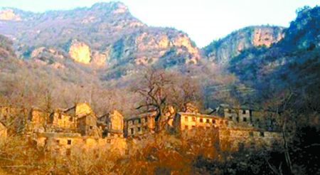 中国十大鬼村：看看你去过几个鬼村（胆小勿看）