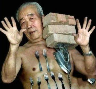 男孩一学习就流鼻血：一天多达20次,盘点世界奇葩怪病