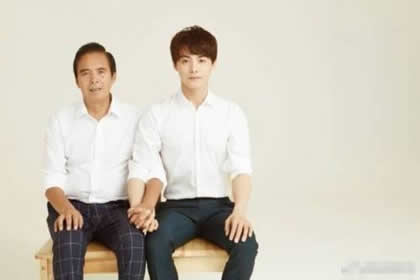 马天宇晒和爸爸合影:与父亲曾经合照,画面非常温馨幸福 马天宇晒和爸爸合影:与父亲曾经合照,画面非常温馨幸福