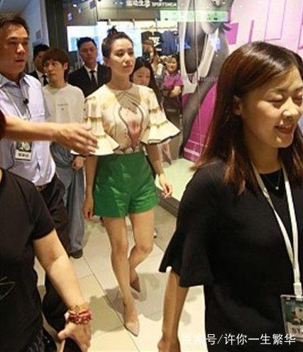 刘诗诗一嫩到底：穿绿裤扎丸子头,刘诗诗的古装照型