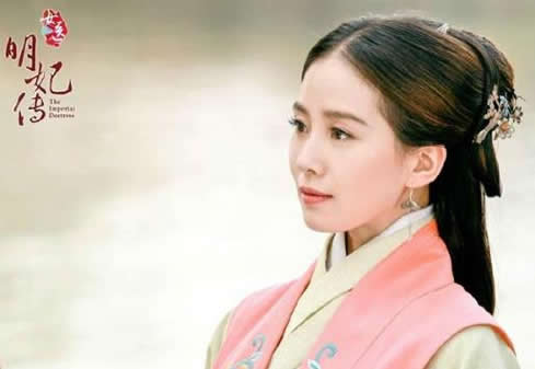 刘诗诗一嫩到底：穿绿裤扎丸子头,刘诗诗的古装照型