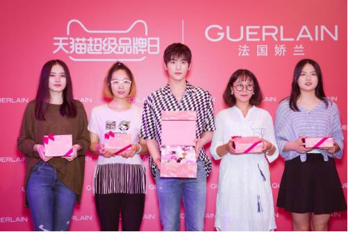 明星单品中法同价 娇兰天猫超级品牌日尽享奢美之旅