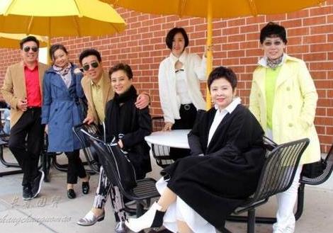 56岁董文华近照曝光：保养容颜未老,董文华年轻照片