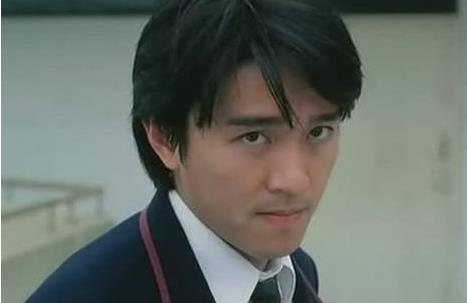 55岁周星驰近照曝光:面容憔悴身形消瘦,为什么不结婚 55岁周星驰近照曝光:面容憔悴身形消瘦,为什么不结婚