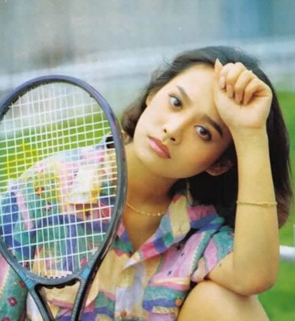 46岁宁静短发配西装：干练又魅惑,宁静年轻时照片