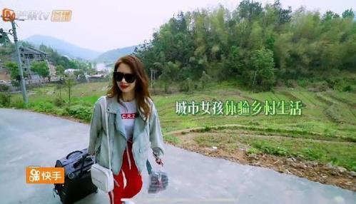 佟丽娅戚薇录向往：城市女孩体验乡村生活（组图）