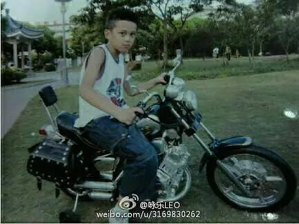 吴磊童年旧照曝光：吴磊小时候的照片,吴磊童年生活照