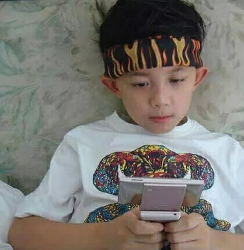 吴磊童年旧照曝光:吴磊小时候的照片,吴磊童年生活照 吴磊童年旧照曝光:吴磊小时候的照片,吴磊童年生活照