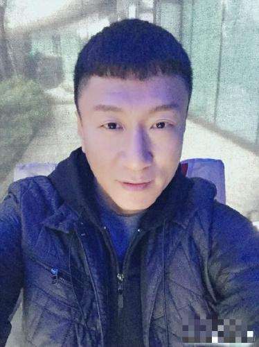 孙红雷带女儿拍戏：一想起就美,孙红雷年轻照片