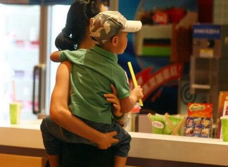 姜文老婆周韵是谁:姜文老婆周韵个人资料图片介绍 姜文老婆周韵是谁:姜文老婆周韵个人资料图片介绍