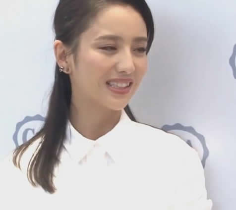 佟丽娅示范通勤穿搭：知性优雅气质,佟丽娅最新图片