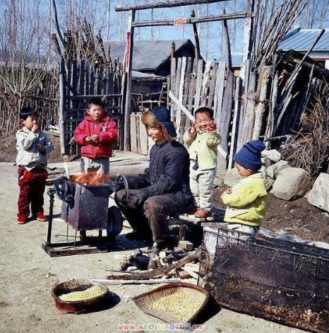 70年代农村生活图片:70年代中国农村生活珍贵照片回忆