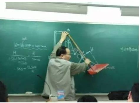 为何每个学校以前都是坟场火葬场：校园十大未解之谜