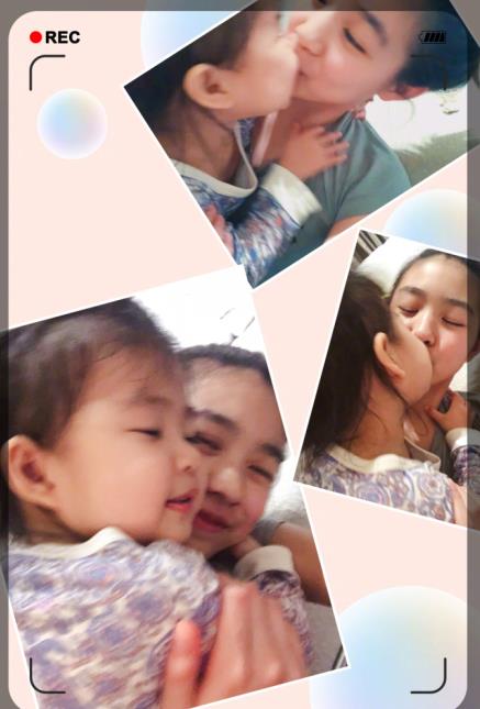 章子怡晒女儿同框照:醒醒与熙熙的合照,家庭温馨和睦 章子怡晒女儿同框照:醒醒与熙熙的合照,家庭温馨和睦