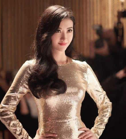 景甜秀美腿又白又直：穿蕾丝裙秀美腿,景甜好看照片图片