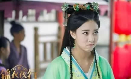 张一山恋情遭曝光:张一山在恋爱中么,多次佩戴同款物品 张一山恋情遭曝光:张一山在恋爱中么,多次佩戴同款物品