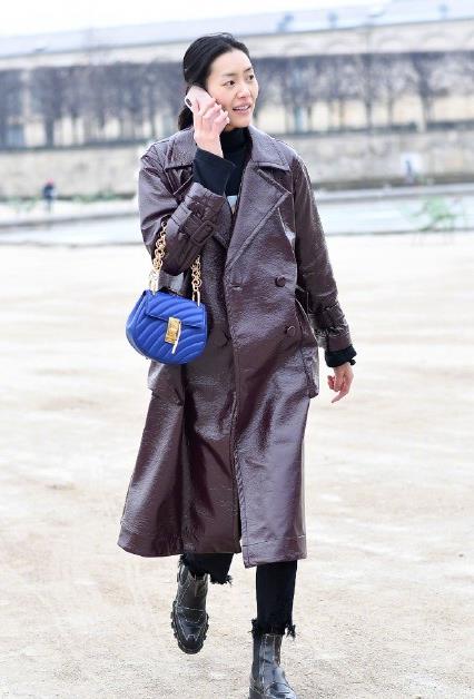 刘雯真素颜现身:素颜出镜无惧镜头心情超好(图) 刘雯真素颜现身:素颜出镜无惧镜头心情超好(图)