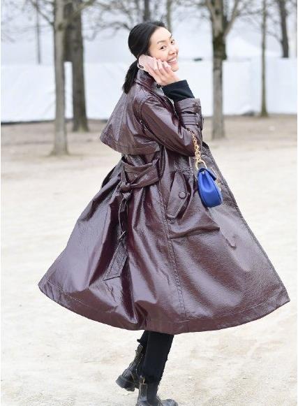 刘雯真素颜现身:素颜出镜无惧镜头心情超好(图) 刘雯真素颜现身:素颜出镜无惧镜头心情超好(图)