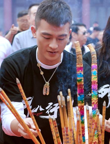 外八行是小说改编的吗：外八行是什么小说改编的