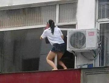 这是咋了，感觉有故事