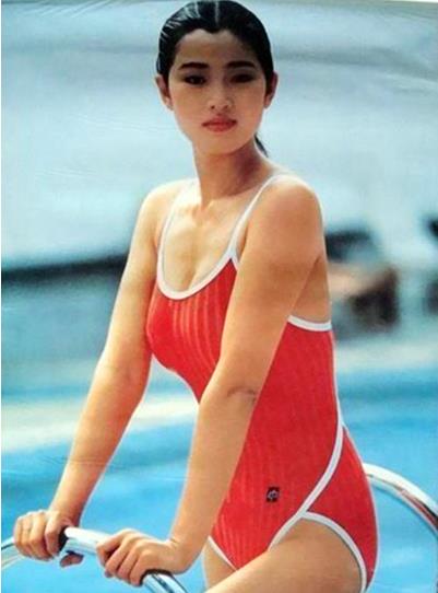 巩俐30年前旧照曝光：巩俐旧照剧照大盘点（组图）