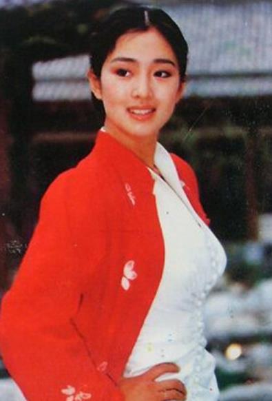 巩俐30年前旧照曝光：巩俐旧照剧照大盘点（组图）