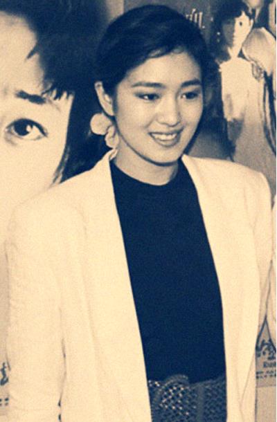 巩俐30年前旧照曝光：巩俐旧照剧照大盘点（组图）