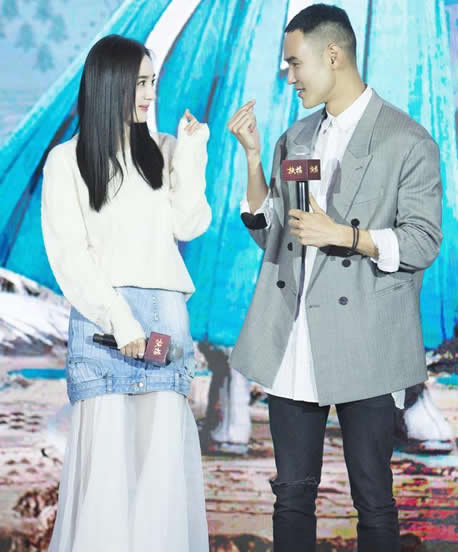 阮经天自曝被杨幂治好玻璃心(图) 阮经天自曝被杨幂治好玻璃心(图)