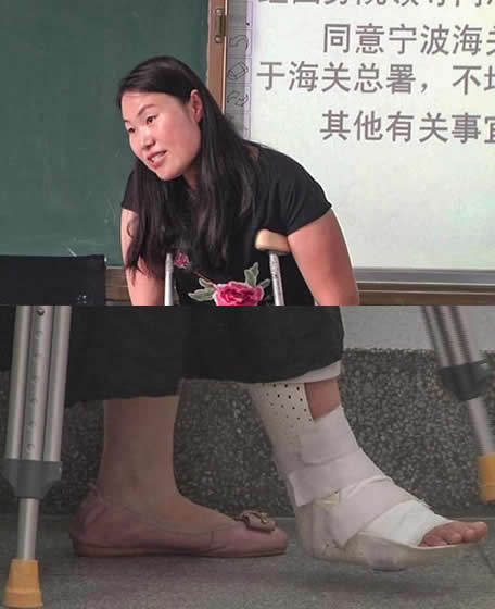 高三女教师拄拐上课：坚持拼搏的精神,高考前的陪伴