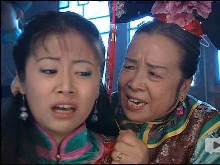 82岁容嬷嬷近照曝光：风采依旧被赞人很好,容嬷嬷剧照回顾