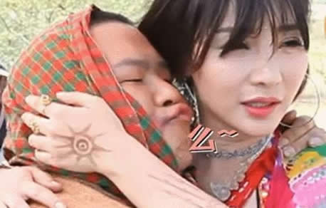 佟丽娅 岳云鹏热吻:被岳云鹏吻过的还有她们(图) 佟丽娅 岳云鹏热吻:被岳云鹏吻过的还有她们(图)