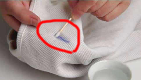 衣服沾上圆珠笔油墨怎么清洗?教你四个小妙招 衣服沾上圆珠笔油墨怎么清洗?教你四个小妙招