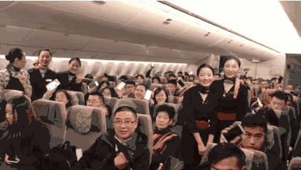 飞机上可以玩手机:在哪些航班,应该如何使用 飞机上可以玩手机:在哪些航班,应该如何使用